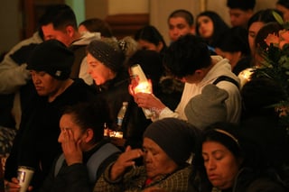 Cientos de duranguenses se congregaron en el Santuario de Nuestra Señora de Guadalupe para las tradicionales mañanitas a la Virgen de Guadalupe