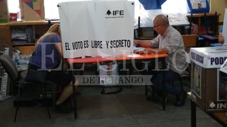 Sin incidentes mayores, hasta ahora, transcurre la primera etapa de las Elecciones Durango 2025. Miles de duranguenses salieron a las calles a ejercer su voto para elegir alcalde y la renovación del Poder Judicial.