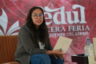 La escritora visitó Durango este fin de semana para presentar este libro como parte de las primeras actividades de la Feria Duranguense del Libro 2025.