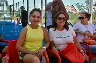 Familias y amigos se reunieron este domingo para disfrutar del segundo día del Torneo de Pádel de El Siglo de Durango by Playdoit.