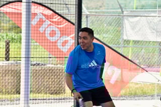 Continúan los partidos del Torneo de Pádel de El Siglo de Durango by Playdoit, en  ambiente de emoción y convivencia familiar.