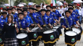 Desfile por anivarsario 215 de la Independencia de México