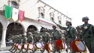 Desfile por anivarsario 215 de la Independencia de México