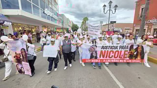 Cientos de duranguenses marcharon en Durango al grito de una sola voz… #JusticiaParaNicole