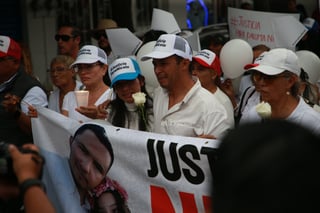 Cientos de duranguenses marcharon en Durango al grito de una sola voz… #JusticiaParaNicole