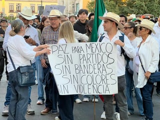 Generación Z de Durango se reunió para dar paso a la marcha que exige mayor seguridad en el país y otras necesidades, además de mostrar su indignación contra partidos políticos.