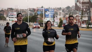Más de mil deportistas, familias y entusiastas se reunieron para transformar las calles en una auténtica fiesta atlética.