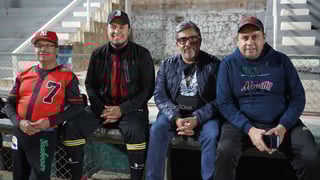 La convivencia de Slow Pitch amistoso en la cancha del Carita Medina dejó imágenes llenas de sonrisas, batazos y camaradería, un reflejo de cómo el deporte se convierte en punto de encuentro y celebración comunitaria.