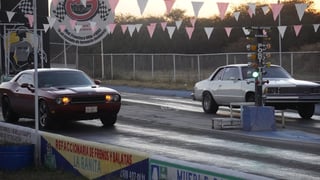 El rugir de los motores volvió a sentirse este sábado en el Autódromo de Durango, con el arranque del Campeonato Bracket 1/8 de Milla, una cita que reunió a pilotos locales y foráneos en un ambiente cargado de adrenalina y precisión.