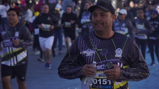 La Carrera Guardianes del Camino 4K se realizó este domingo en el Centro Histórico de Durango. Cientos de participantes recorrieron las principales avenidas en un ambiente deportivo y familiar, con dinámicas recreativas y exhibiciones de corporaciones de seguridad.