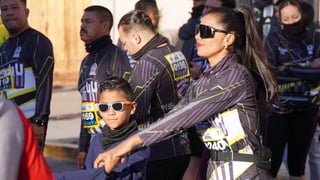 La Carrera Guardianes del Camino 4K se realizó este domingo en el Centro Histórico de Durango. Cientos de participantes recorrieron las principales avenidas en un ambiente deportivo y familiar, con dinámicas recreativas y exhibiciones de corporaciones de seguridad.