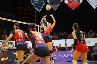 Con 12 puntos, Fernanda Bañuelos se alzó como la MVP del triunfo duranguense, que ya suma 16 sets ganados consecutivamente.