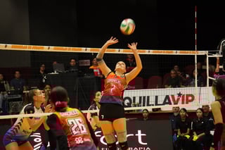 Con 12 puntos, Fernanda Bañuelos se alzó como la MVP del triunfo duranguense, que ya suma 16 sets ganados consecutivamente.