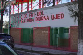 Lentos, avances en la obra de la Prepa Diurna