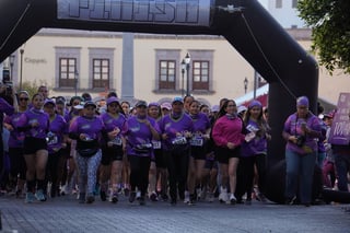 ‘Corramos en Tribu’ reúne a decenas de mujeres en Durango