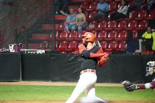 Los dirigidos por Óscar Robles vivieron su primer juego en casa con un regreso brillante en el ‘Volcán de Villa’.