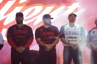 Caliente de Durango presentó su indumentaria para la Temporada 2026 en un acto que reunió a directiva, cuerpo técnico y jugadores, donde se expuso la línea estética y los criterios de diseño con los que el club encarará el próximo calendario de la Liga Mexicana de Beisbol.
