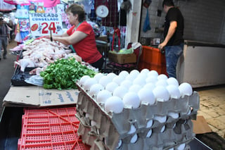 Preocupa al comercio aumento de pollo y huevo como consecuencia de la gripe aviar