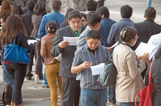 Tasa de desempleo cae hasta el 3.2% 