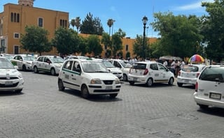 Transportistas de Durango se manifiestan tras quedar fuera de replaqueo