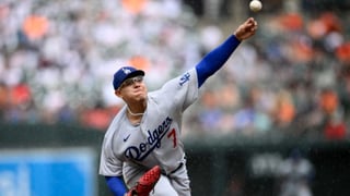 Julio Urías reveló su talento en el futbol durante el