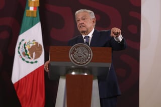 AMLO pedirá a YouTube investigar si conservadores bajaron su conferencia donde se difundió teléfono de corresponsal del NYT