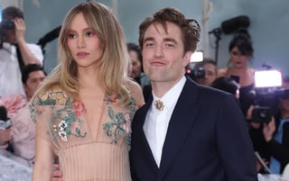 Robert Pattinson y Suki Waterhouse reciben a primera hija