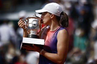 Iga Swiatek se corona por tercera vez consecutiva en Roland Garros