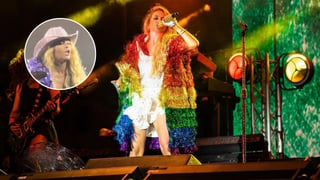 En redes defienden a baterista de Paulina Rubio tras regaño en pleno concierto | VIDEO