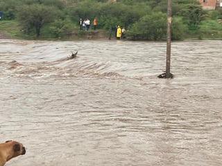 Empieza a subir el nivel del río Tunal tras lluvias en Durango