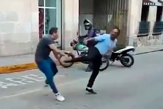 Pelea callejera al estilo Street Fighter circula en redes sociales | VIDEO