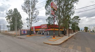 Par de repartidores de comida asaltaron un Oxxo en Durango