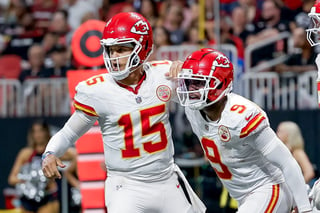 NFL: Kansas City Chiefs pueden coronarse hoy en el Oeste de la Americana