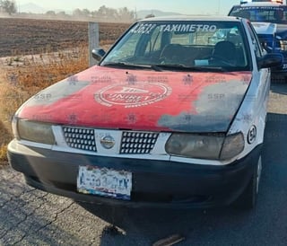 Recuperan taxi que fue robado en Gómez Palacio