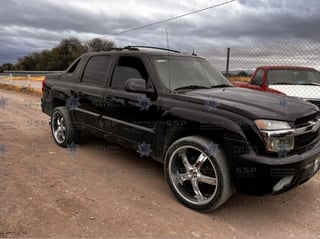 Hallan en San Juan del Río camioneta que fue robada en EU 