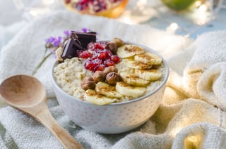 Estos son los beneficios y riesgos de consumir avena