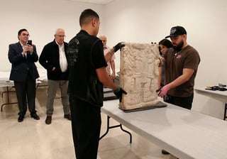 México recupera fragmento de panel maya del NMMA 