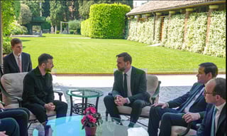 Volodímir Zelensky se reúne con el vicepresidente de los EU, JD Vance