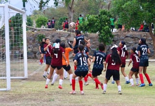 Futbol femenil duranguense inicia con triunfo en la Olimpiada Nacional