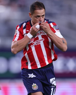 'Chicharito' se va de Chivas 