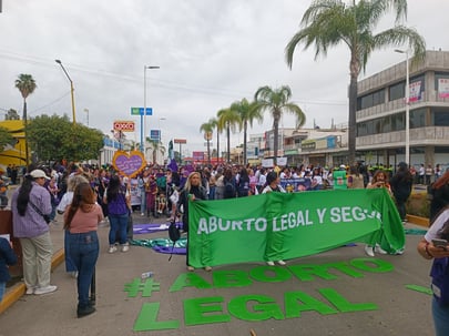Marcha. Las duranguenses tomaron nuevamente el espacio público para exigir una vida libre de violencia.