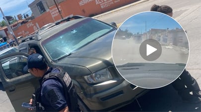 Tras choque en Francisco Villa, conductora persigue a culpable que trataba de huir; fue detenido