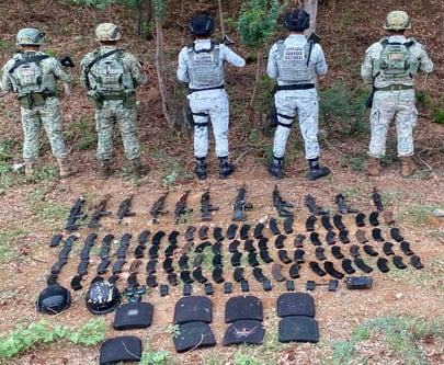 Balance. Armamento, explosivos y equipo táctico aseguraron fuerzas federales durante un operativo desarrollado en el municipio de San Dimas.