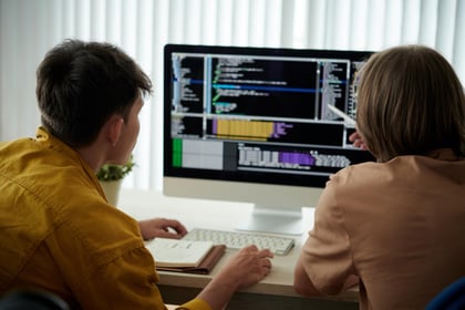 Los mejores monitores para programadores y diseñadores