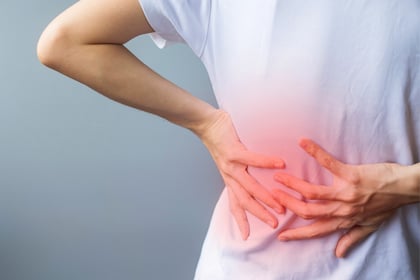 ¿Sufres de dolor lumbar?, con este ejercicio quedará en el olvido