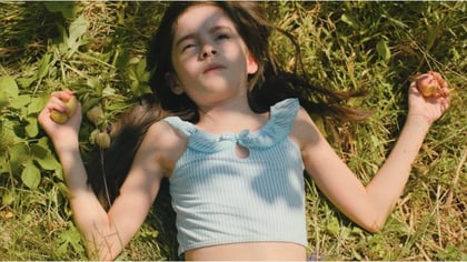 Dirección. La cinta, producida íntegramente en el estado de Durango, con locación, equipo técnico y actrices locales, es de la cineasta Deniss Barreto.