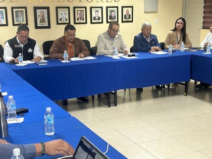 Requisitos. Una vez elegido el director del Instituto, el titular del Poder Ejecutivo entregará el nombramiento y tomará la protesta correspondiente en un acto público.