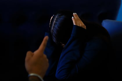 Denuncia. Cualquier persona que detecte una conducta o acción irregular contra un menor de edad debe denunciarlo inmediatamente a las autoridades; puede ser de manera anónima.