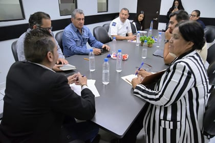 Importancia. Uno de los temas centrales fue la posible modificación al Reglamento de Tránsito para establecer mayores requisitos en la expedición de licencias de conducir, particularmente a menores de edad.