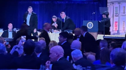 Servicio Secreto evacúa a Trump y Melania de cena de corresponsales por incidente de seguridad